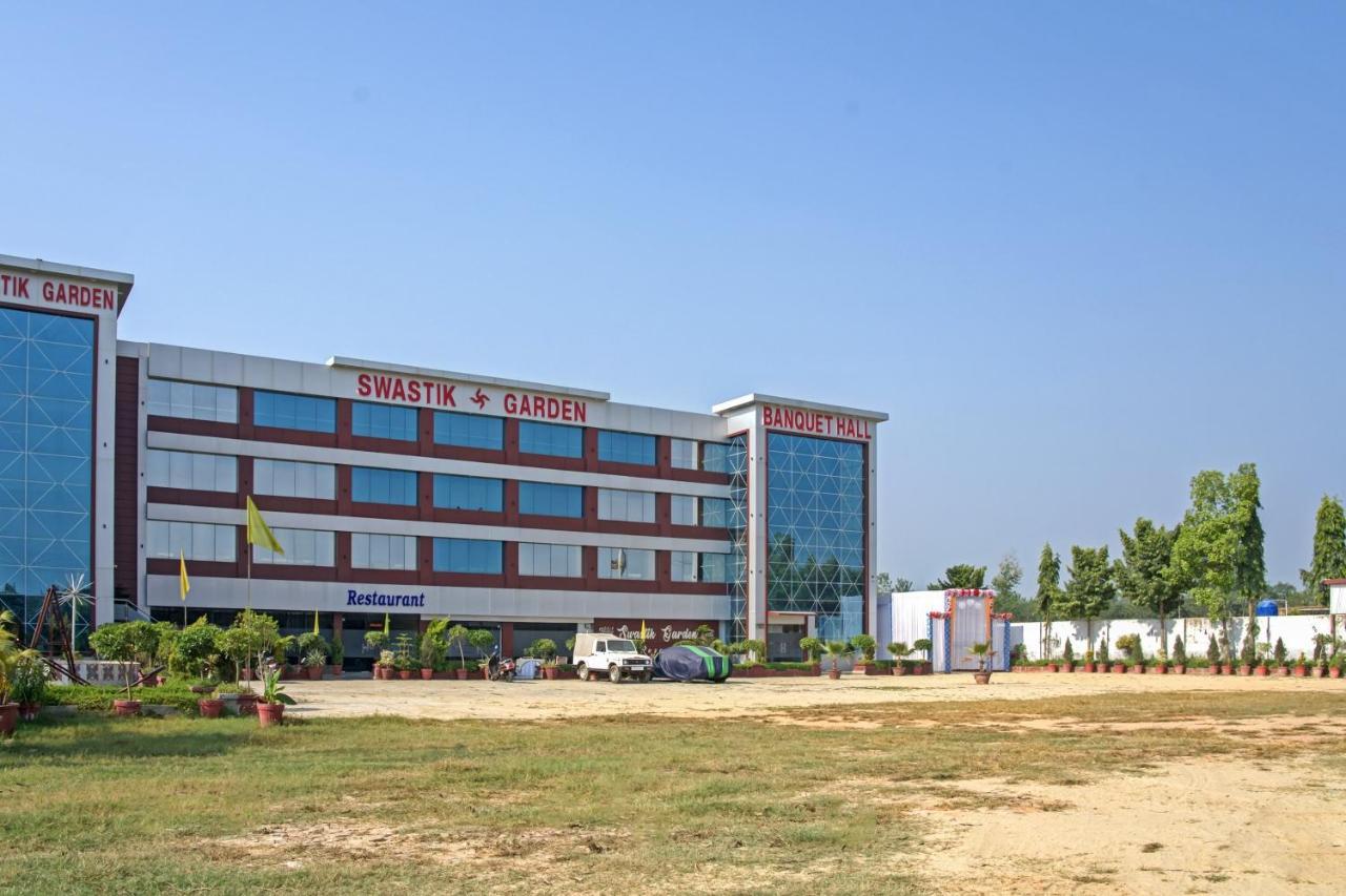 Oyo 62241 Swastik Garden Hotel Dhāmpur Екстериор снимка