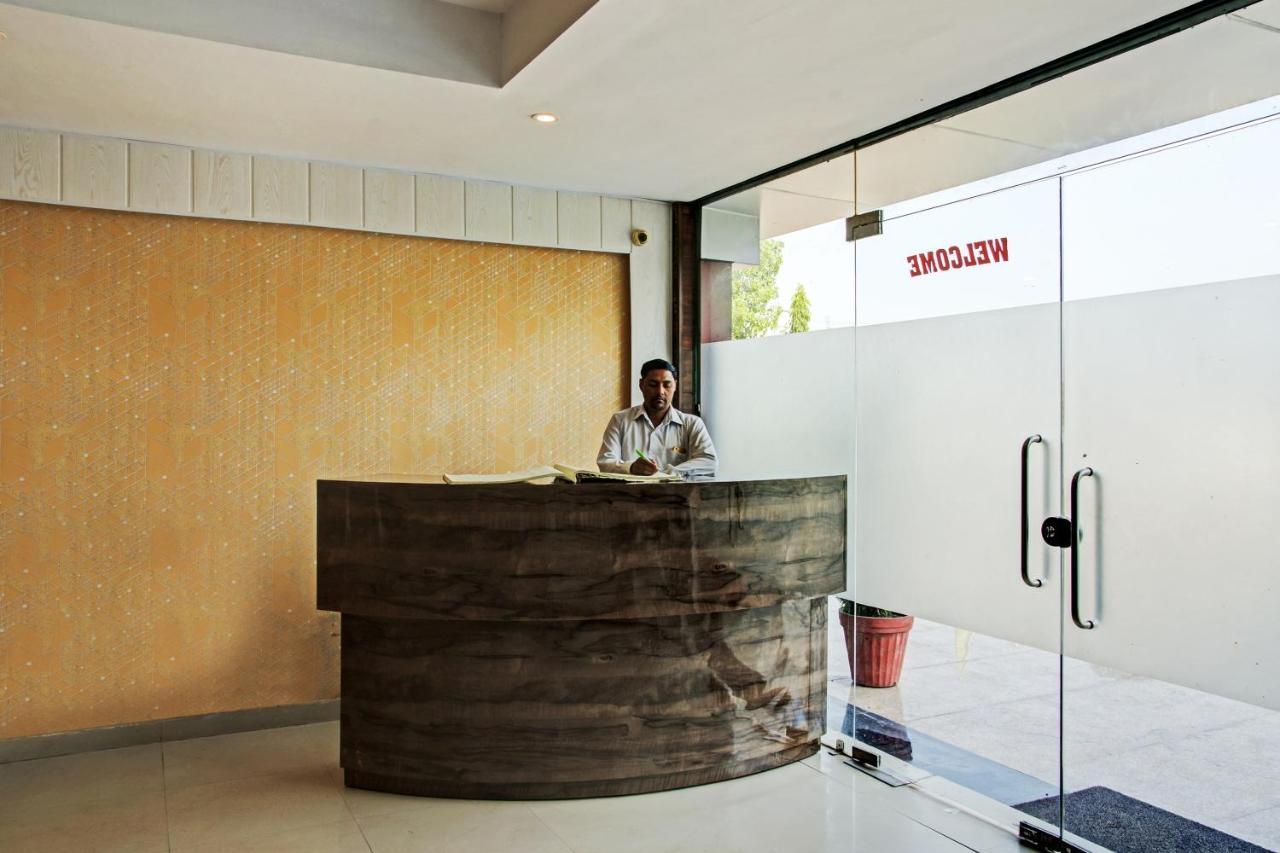 Oyo 62241 Swastik Garden Hotel Dhāmpur Екстериор снимка