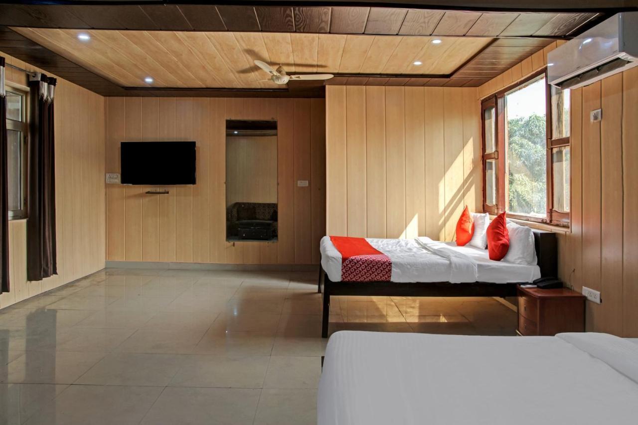 Oyo 62241 Swastik Garden Hotel Dhāmpur Екстериор снимка