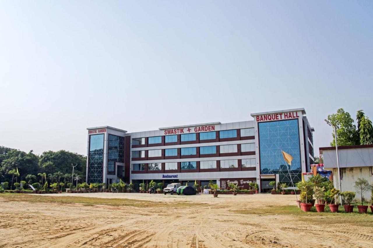 Oyo 62241 Swastik Garden Hotel Dhāmpur Екстериор снимка