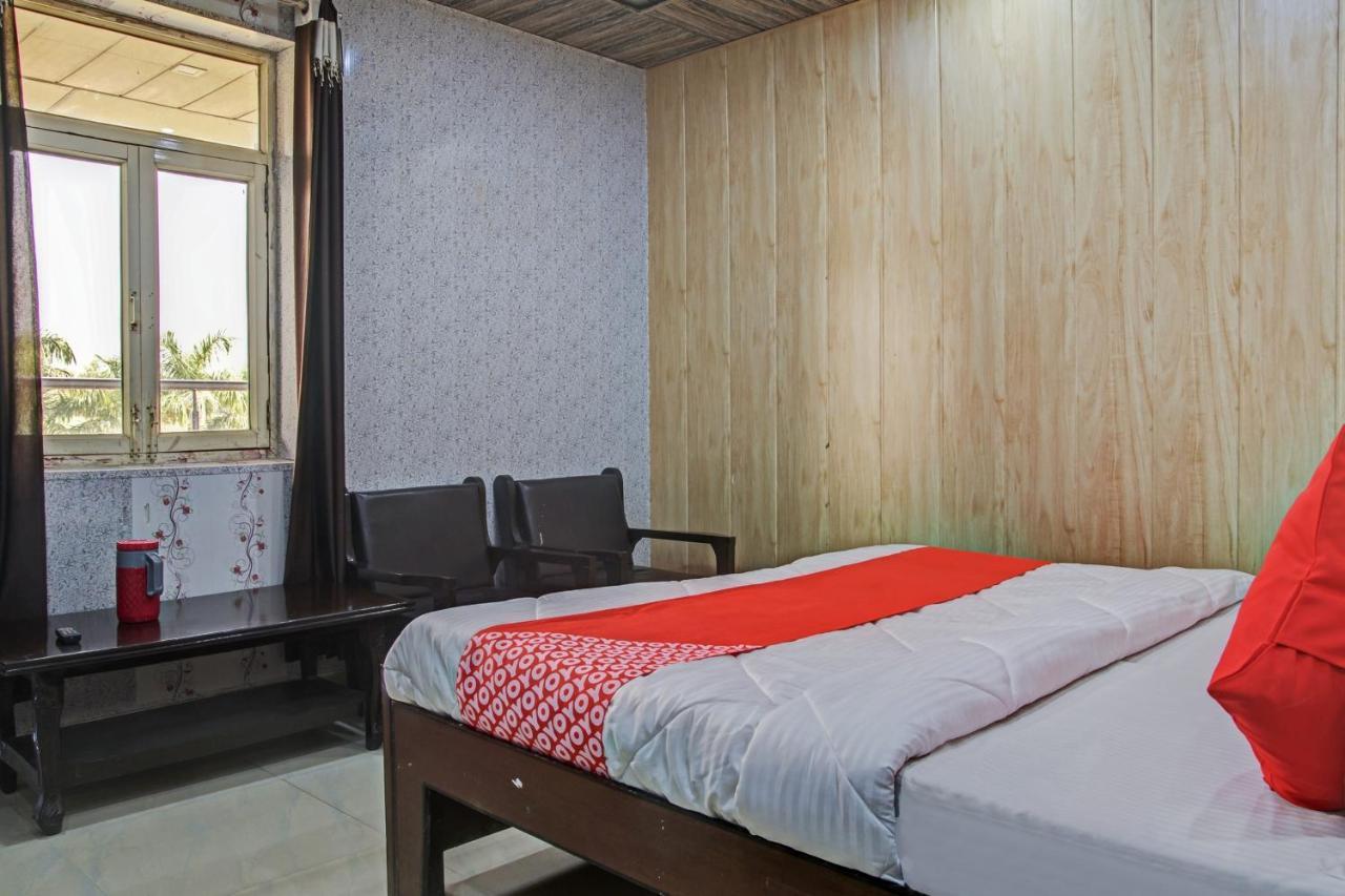 Oyo 62241 Swastik Garden Hotel Dhāmpur Екстериор снимка