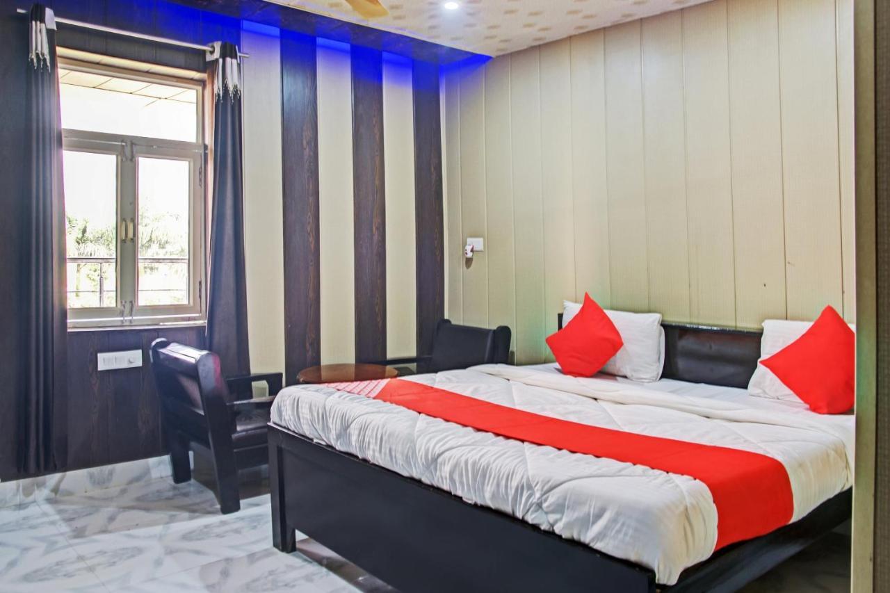 Oyo 62241 Swastik Garden Hotel Dhāmpur Екстериор снимка