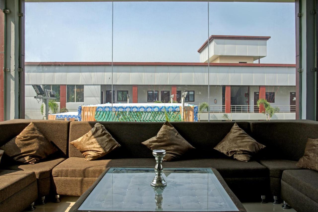 Oyo 62241 Swastik Garden Hotel Dhāmpur Екстериор снимка