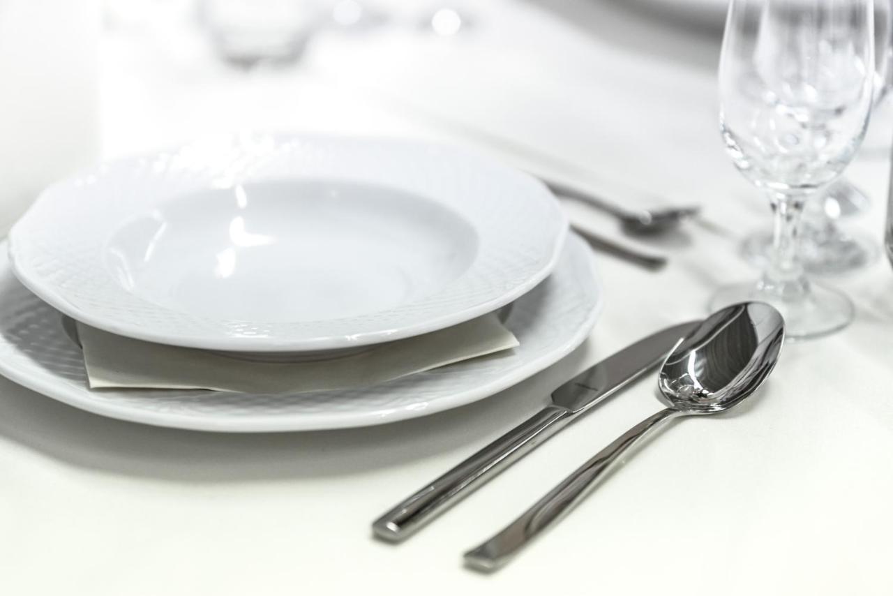 Oyo 62241 Swastik Garden Hotel Dhāmpur Екстериор снимка
